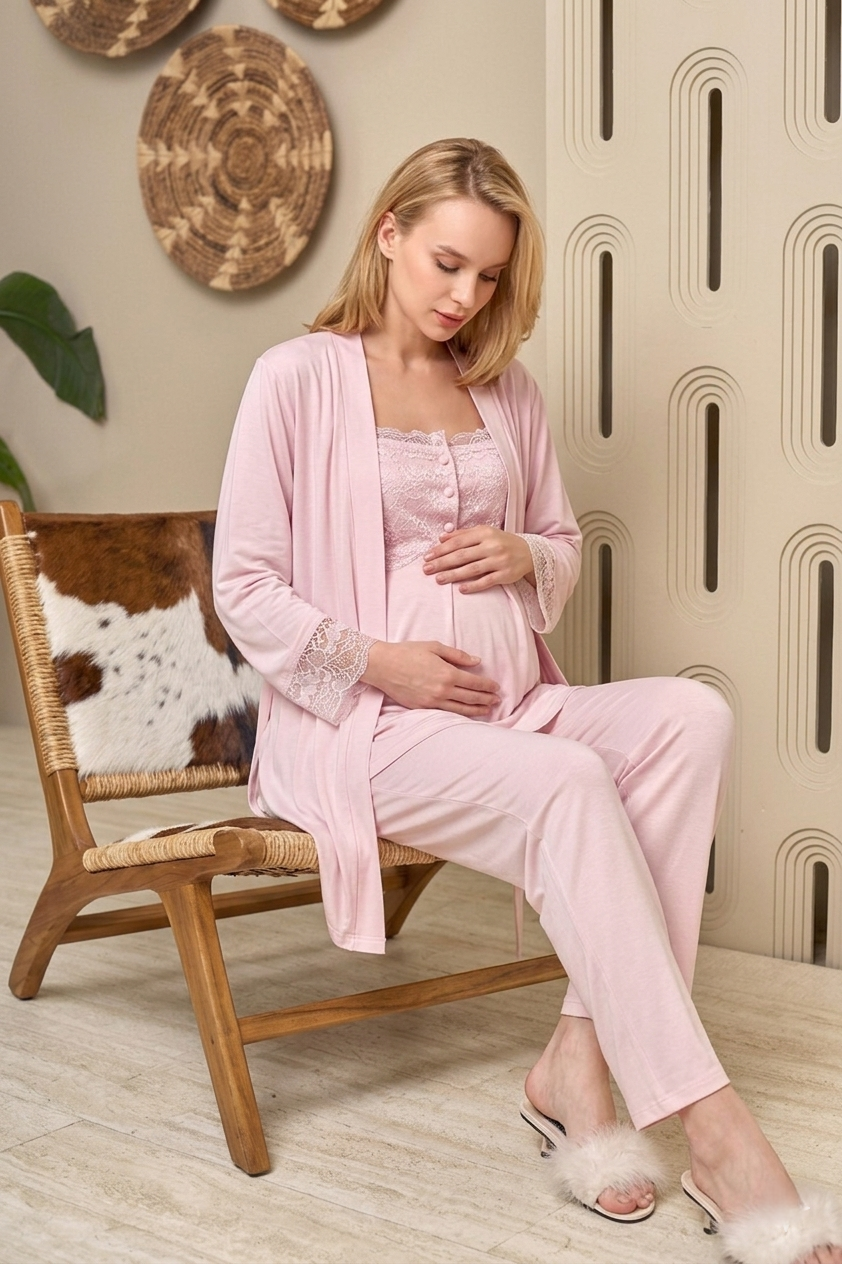 Yeni Sezon Pembe Özel Dantel Detaylı Tasarım %100 Pamuk Askılı Emzirme Özellikli Yazlık Hamile Lohusa Sabahlıklı Pijama Takımı Seti 1109