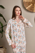 Yeni Sezon Kadın Ekru Desenli Önden Düğmeli Özel Tasarım Pijama Takımı 1122