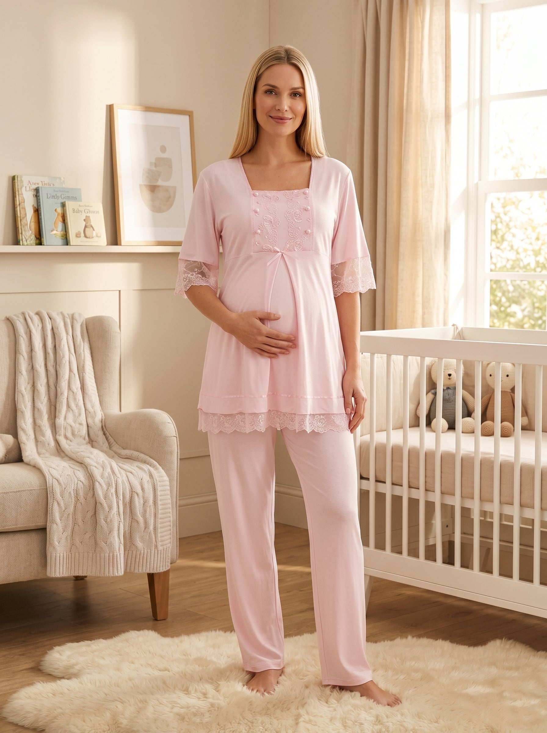 Yeni Sezon Pembe Kısa Kollu Dantel Detaylı Düğmeli Emzirmeye Uygun %100 Pamuk Hamile Lohusa Uzun Sabahlıklı Pijama Takımı Seti 16034