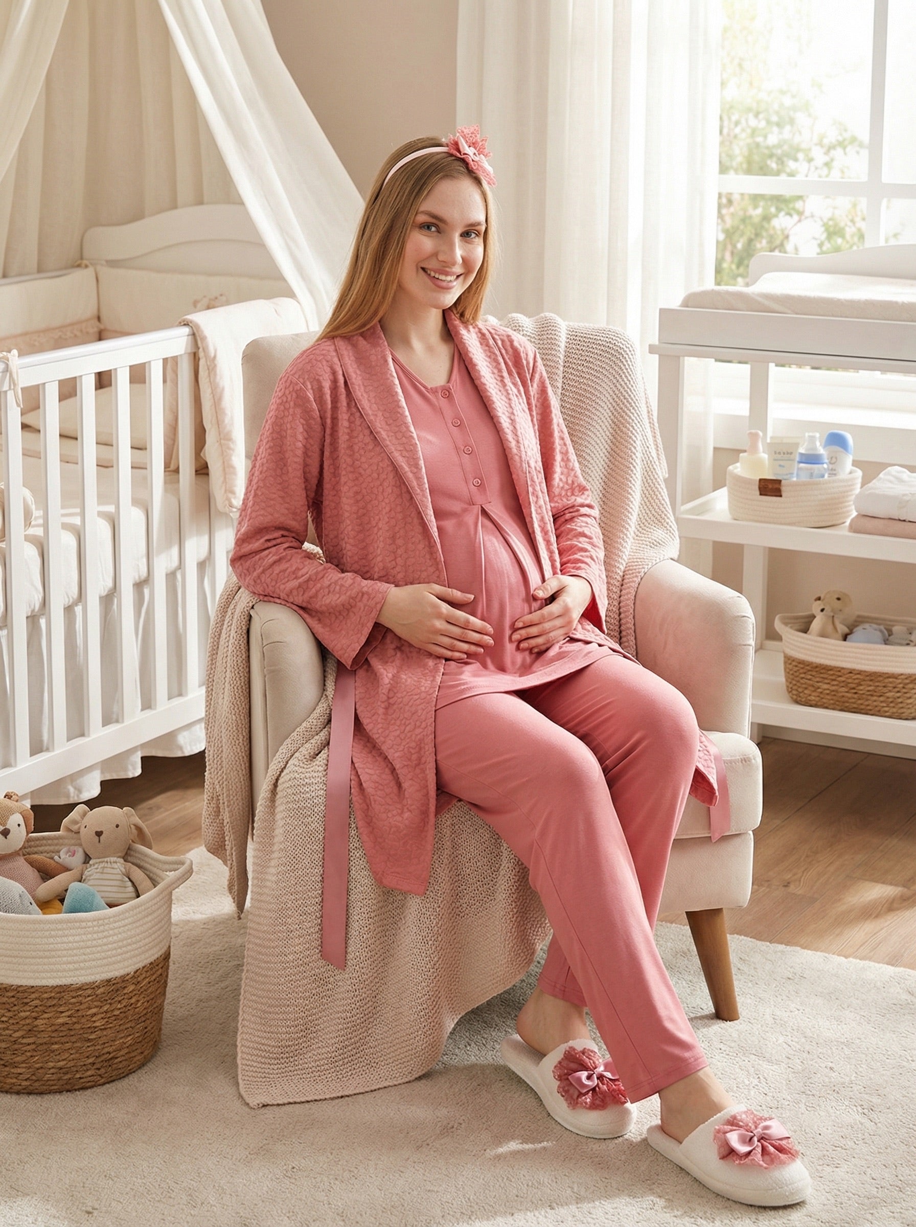 Yeni Sezon Narçiçeği Yazlık Jakarlı Dantelli Hamile Lohusa Sabahlıklı Pijama Takımı Seti - 3477