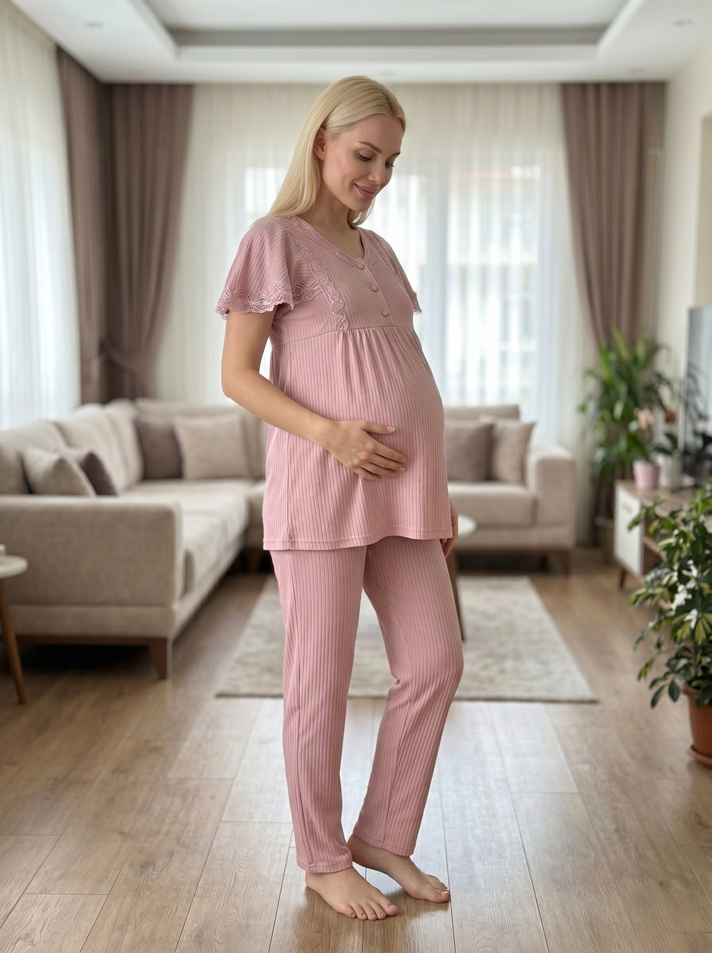 Yeni Sezon Pudra Yazlık Şık Dantel İşlemeli Tasarım Düğme Detaylı Kısa Kollu Hamile Lohusa Pijama Takımı 6230