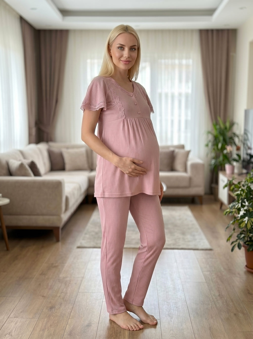 Yeni Sezon Pudra Yazlık Şık Dantel İşlemeli Tasarım Düğme Detaylı Kısa Kollu Hamile Lohusa Pijama Takımı 6230