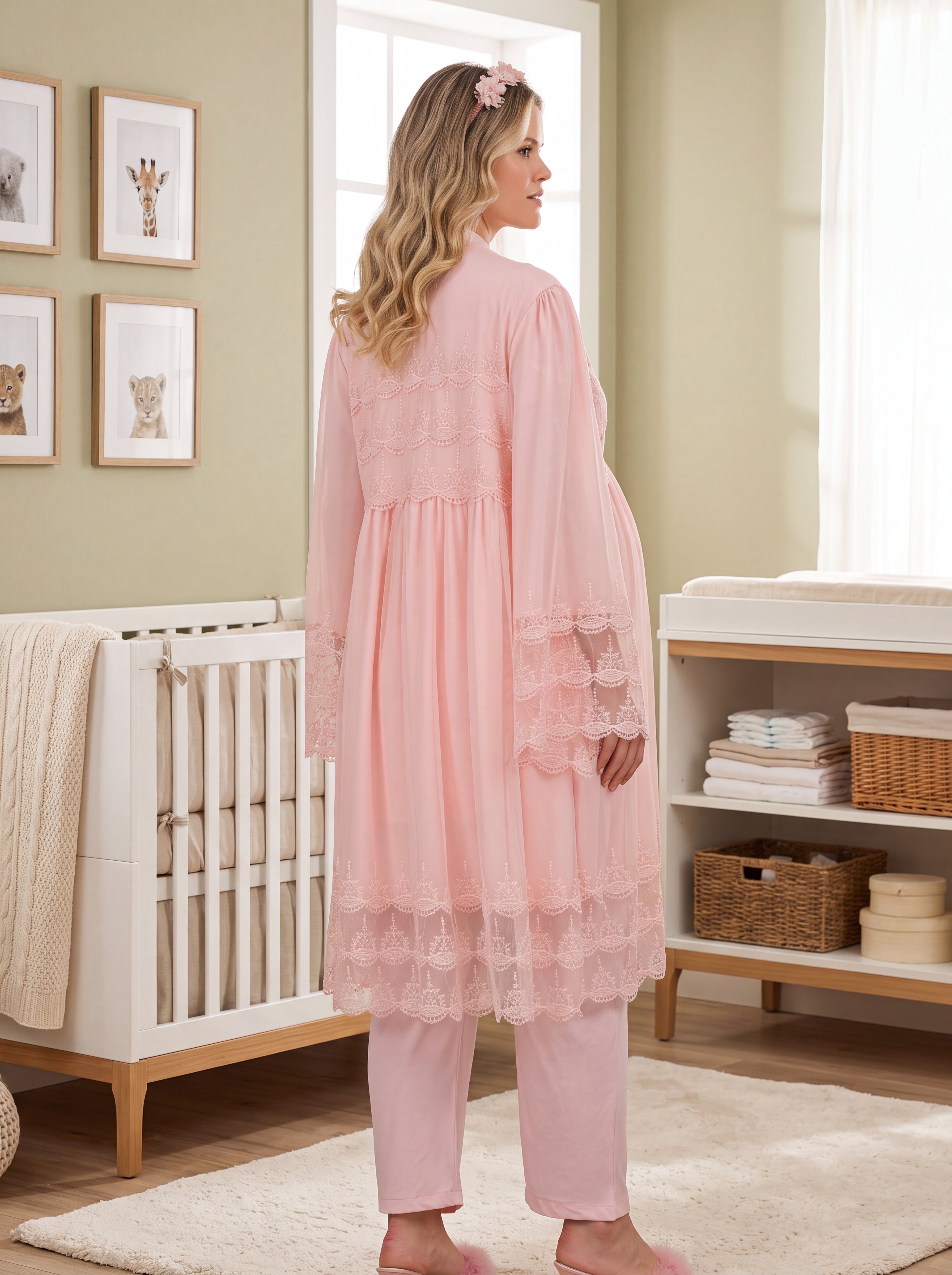 Yeni Sezon Pembe Özel Dantel Detaylı Tasarım Emzirme Özellikli Kısa Kollu Hamile Lohusa Sabahlıklı Pijama Takımı Seti 33010