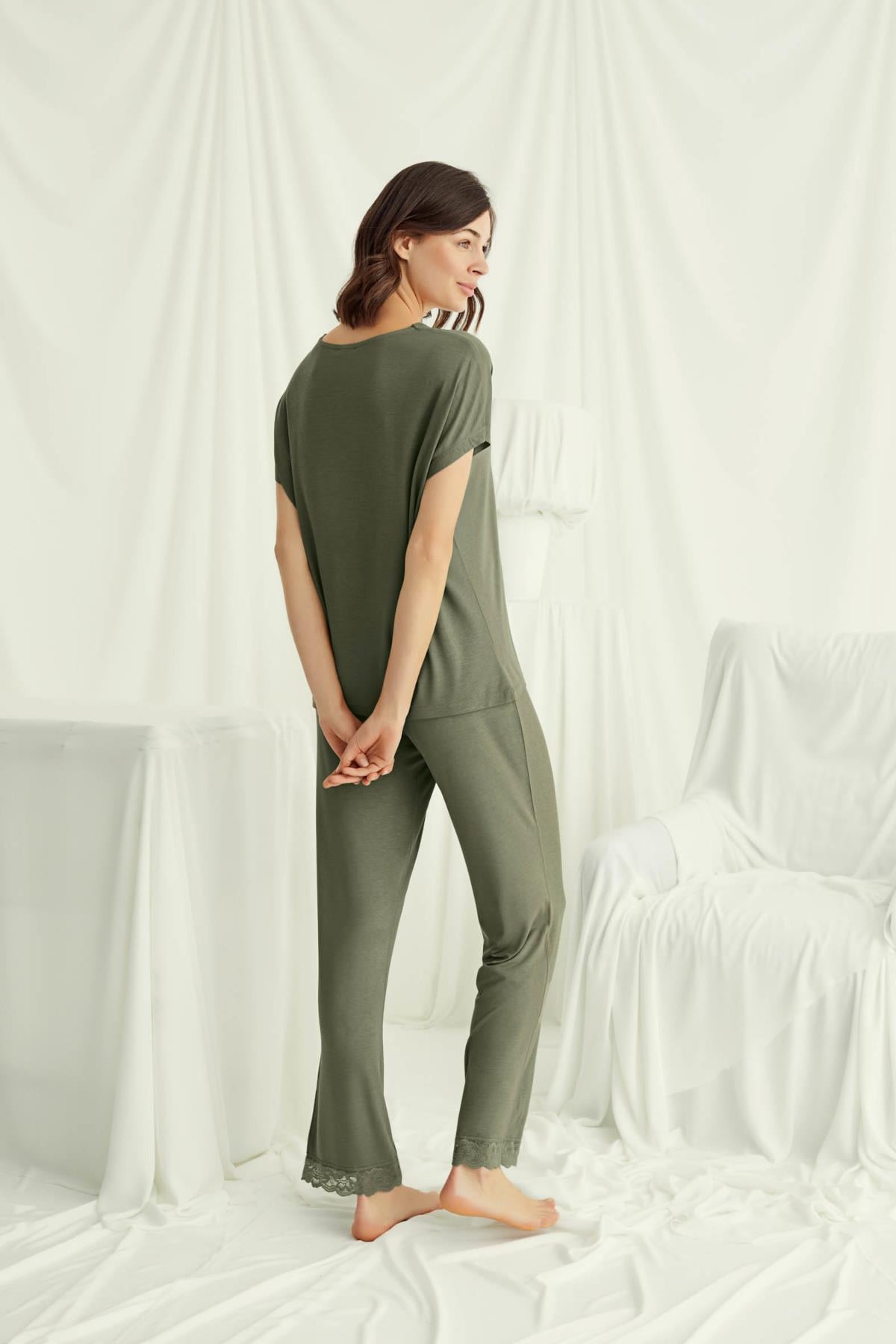 Yeni Sezon Kadın Haki Dantel Detaylı Özel Tasarım Pijama Takımı - 18488