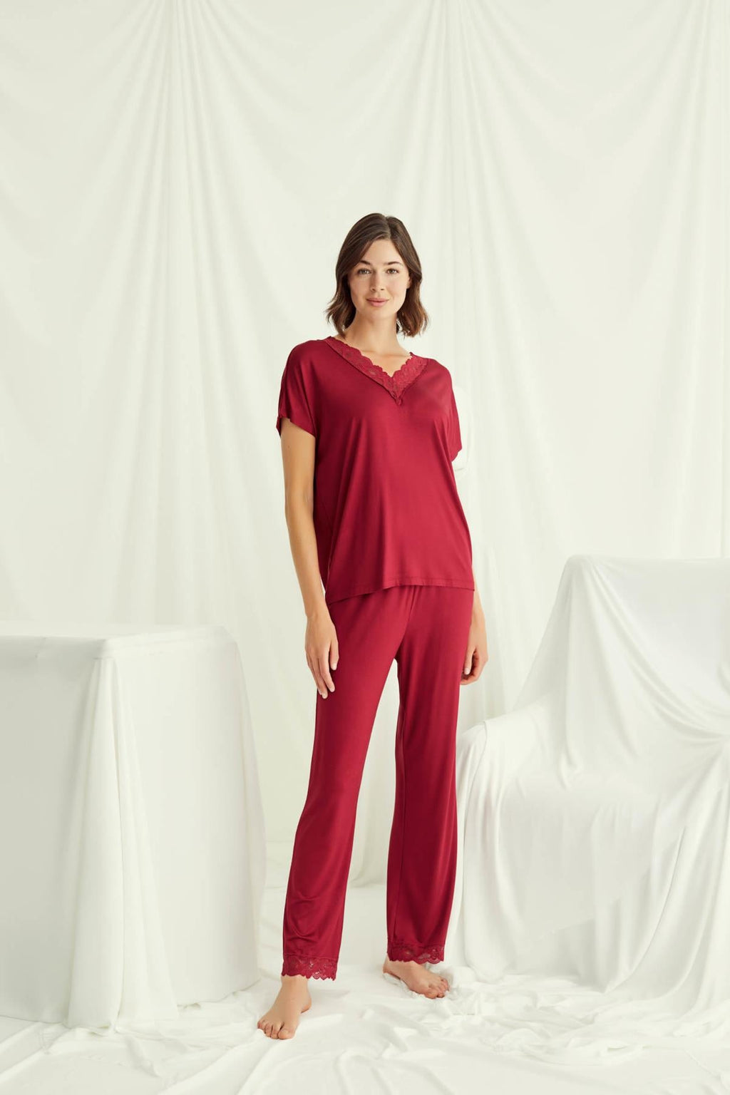 Yeni Sezon Kadın Kırmızı Dantel Detaylı Özel Tasarım Pijama Takımı - 18495