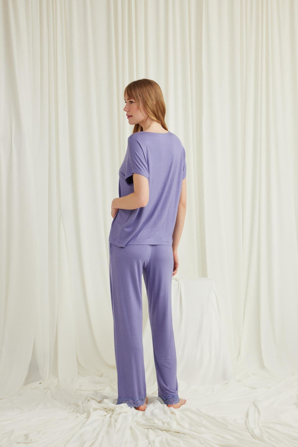 Yeni Sezon Kadın Lila Dantel Detaylı Özel Tasarım Pijama Takımı - 18560