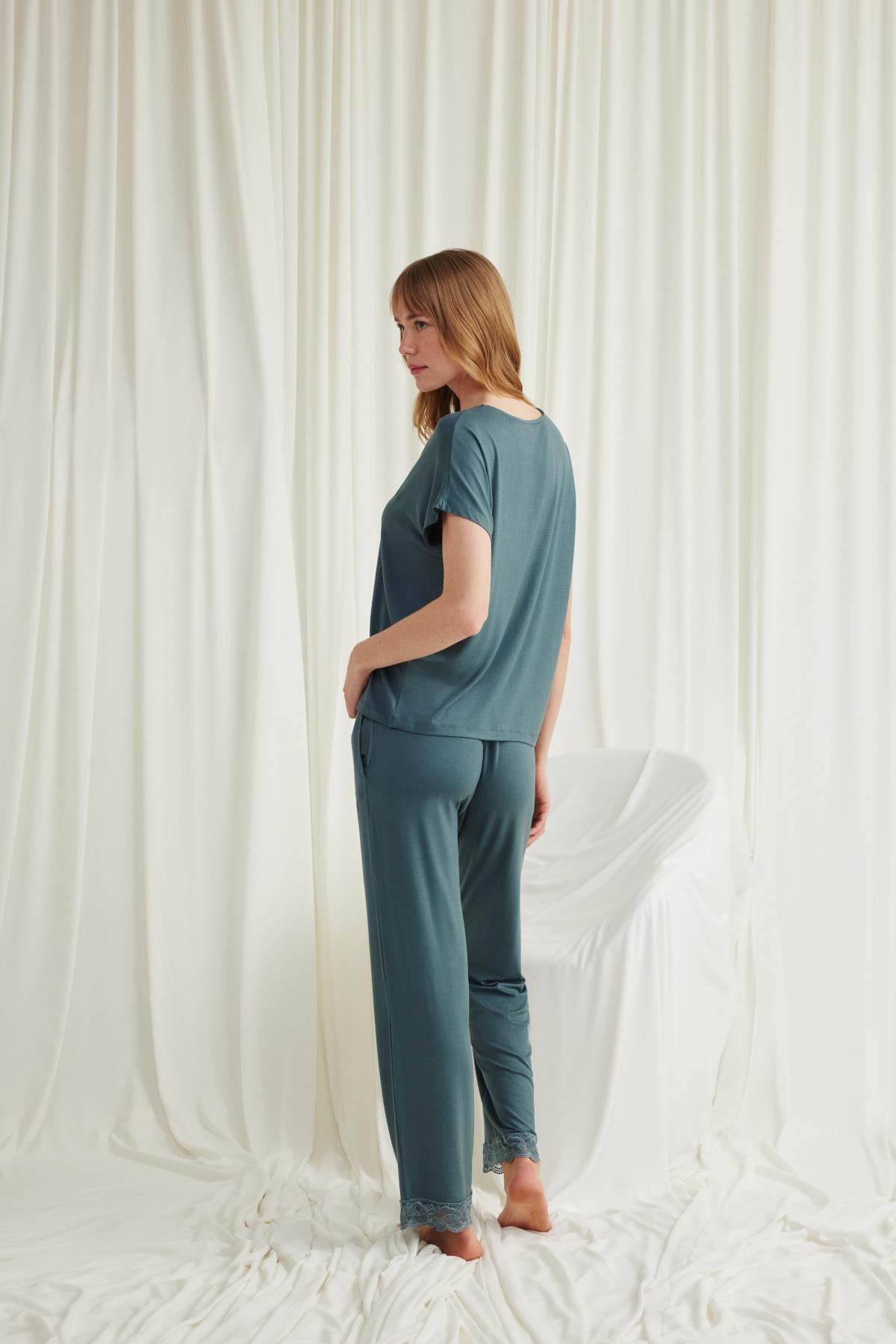 Yeni Sezon Kadın Yeşil Dantel Detaylı Özel Tasarım Pijama Takımı - 18541